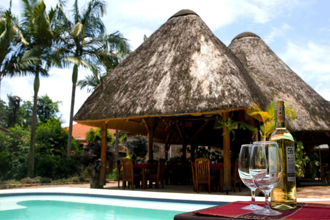 Entebbe Palm Hotel Exterior foto